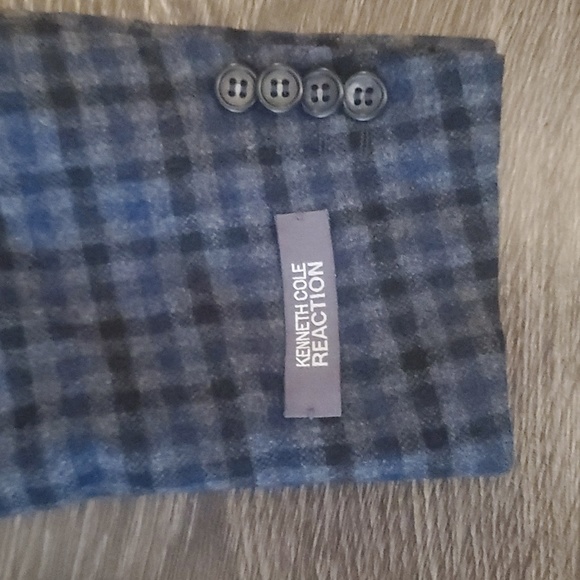 💙🖤 Kenneth Cole Reaction Sports Coat - Jacket - Blazer 80% Wool 38 R Mens - Picture 2 of 11